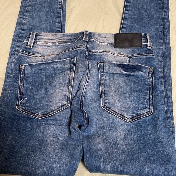 ZARA SKINNY JEANS // SIZE 2 - Picture 3 of 5